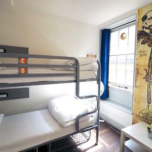 Gemenschappelijk Kamer Alleen voor Vrouwen